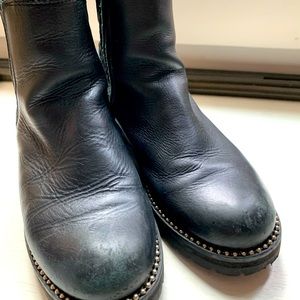 Steve Madden - Black Booties Sz 8